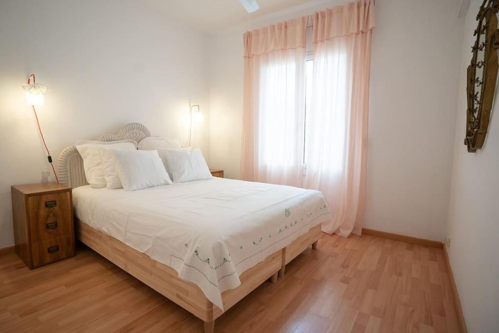 Stunning Designer 2 Bed Apt In Glorious Gracia Apartment บาร์เซโลนา ภายนอก รูปภาพ